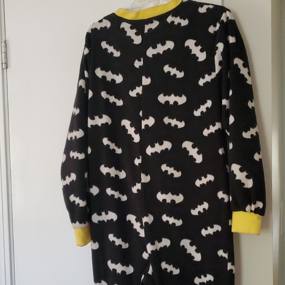 DONATING SOON Batman Black and Yellow Onesie - Picture 6 of 6